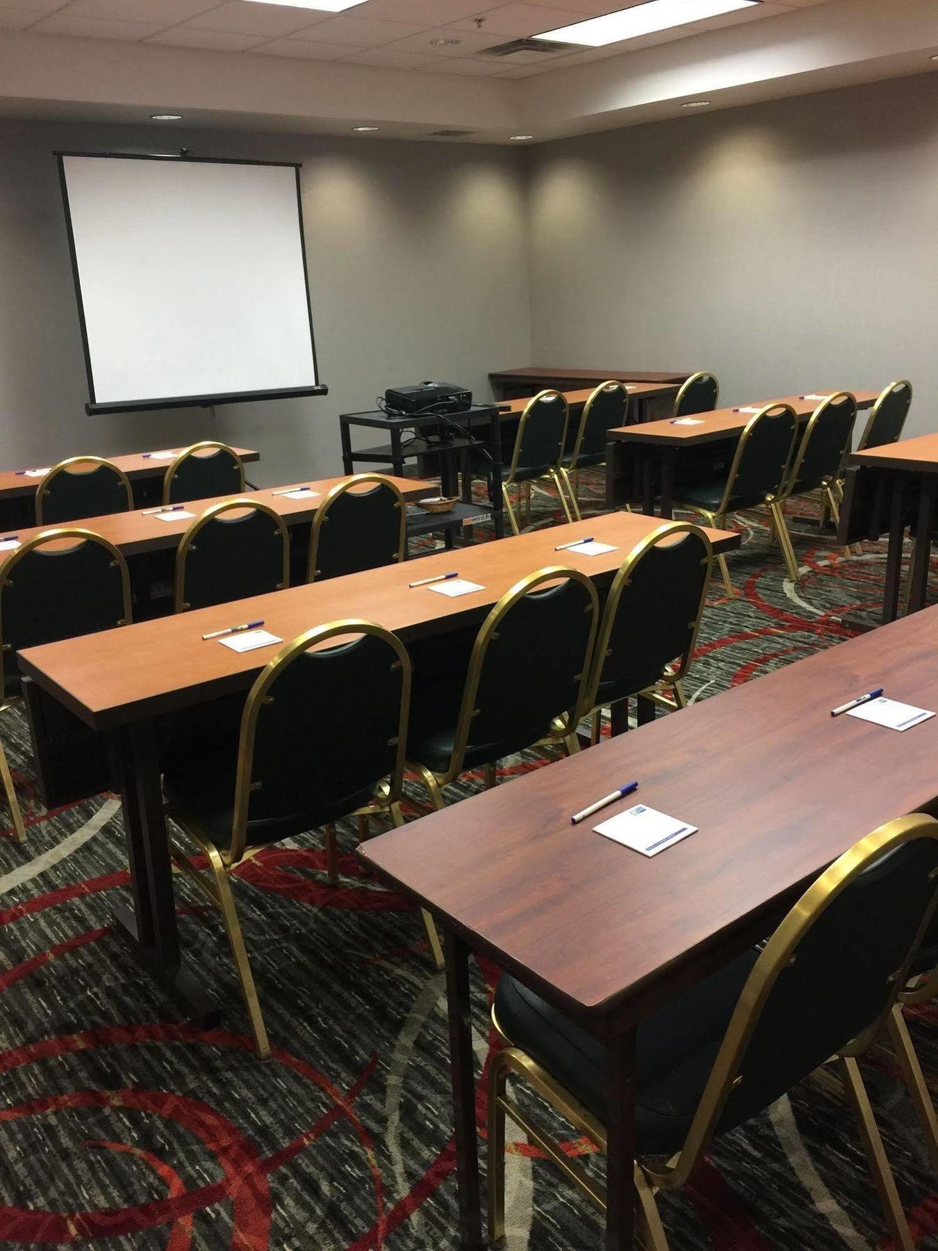 Holiday Inn Express Hotel & Suites Pittsburgh-South Side By Ihg מראה חיצוני תמונה